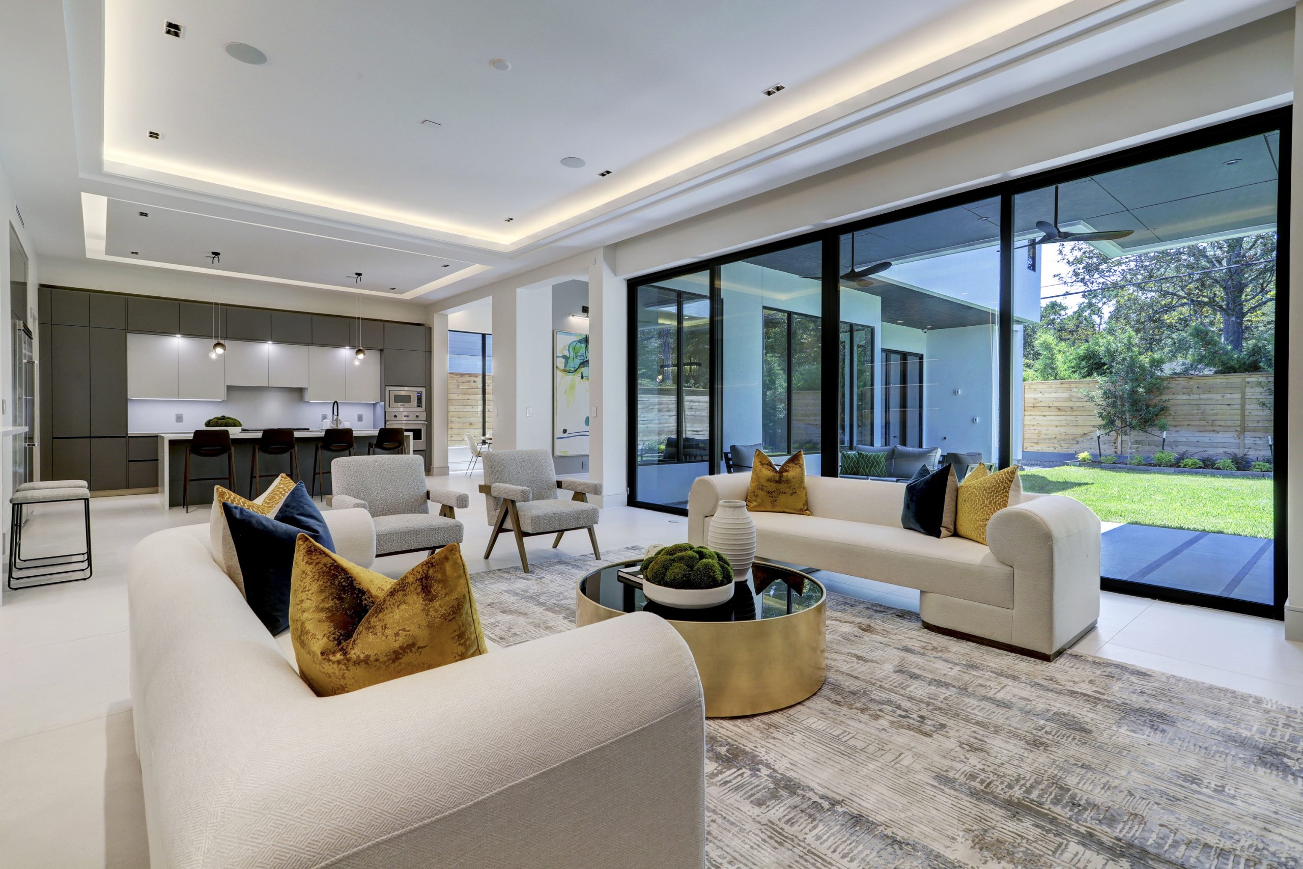 Exceptional contemporary design in desirable West University neighborhood