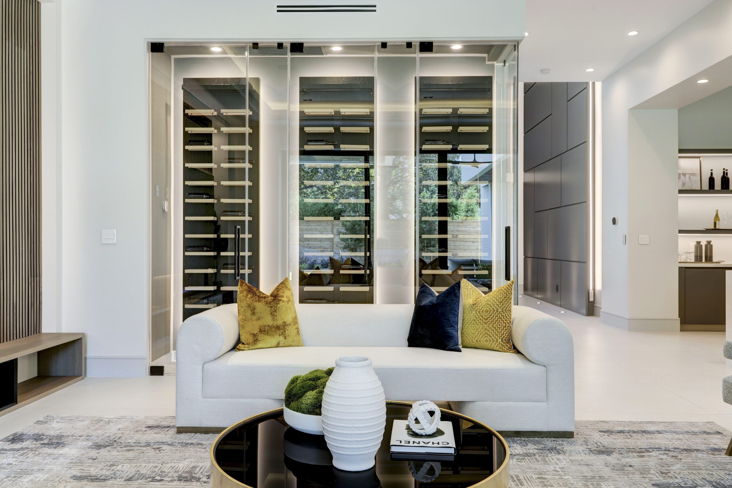 Exceptional contemporary design in desirable West University neighborhood